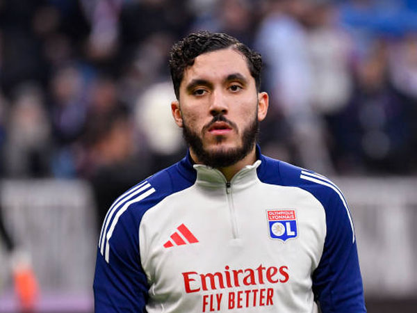 Liverpool Pantau Rayan Cherki, Negosiasi Belum Dimulai?