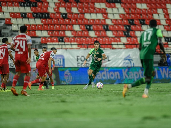 Kapten Persebaya Surabaya, Bruno Moreira di laga kontra Barito Putera