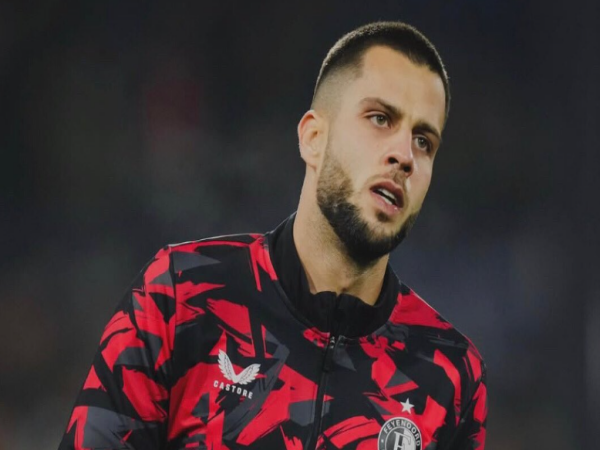 Defender incaran Atletico madrid