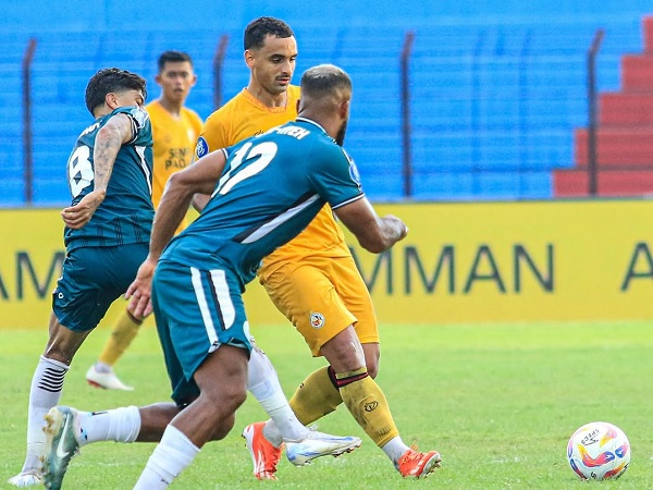 Penyerang Semen Padang FC, Bruno Gomes di laga kontra PSS Sleman