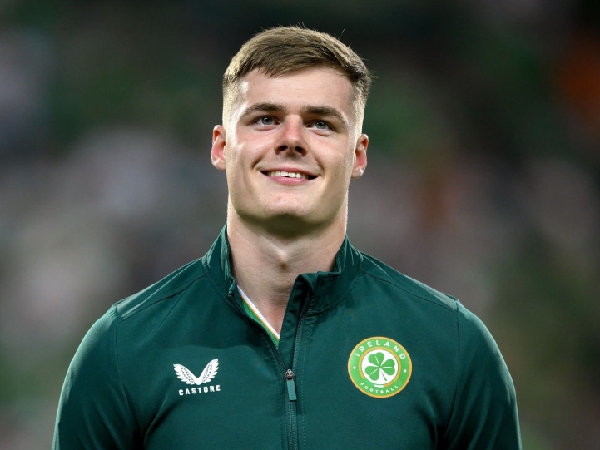 Arsenal tertarik pinjam striker Brighton, Evan Ferguson