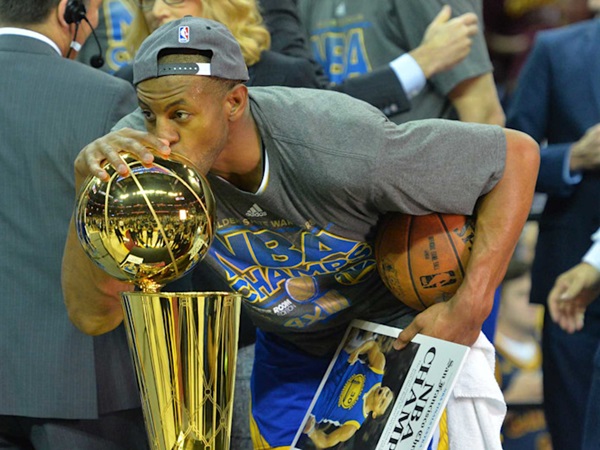 Golden State Warriors Akan Pensiunkan Jersey No.9 Milik Andre Igoudala