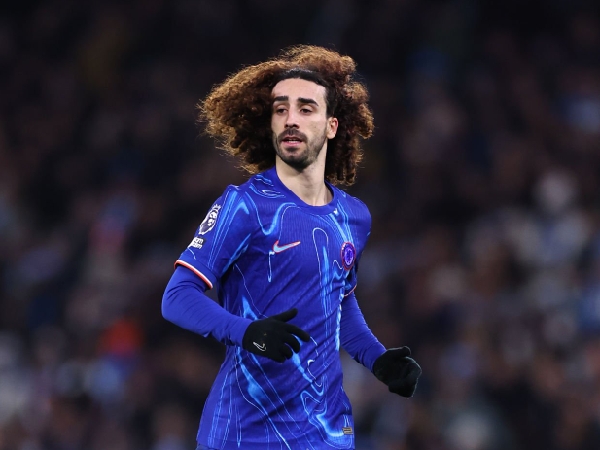 Bek kiri Chelsea, Marc Cucurella
