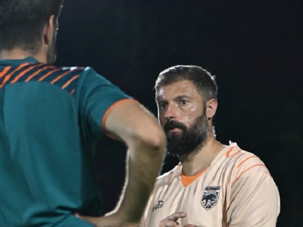 Pelatih Borneo FC, Joaquin Gomez