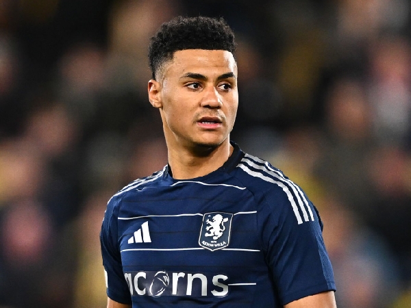 Aston Villa menolak tawaran awal Arsenal untuk Ollie Watkins