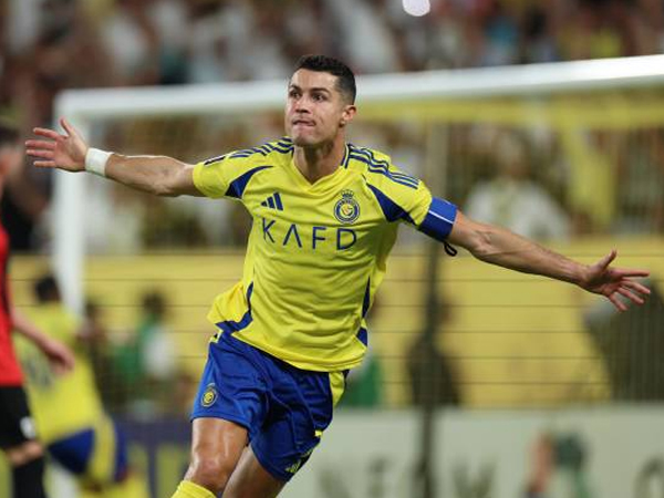 Jhon Duran Bangga Bisa Bermain dengan Cristiano Ronaldo di Al-Nassr