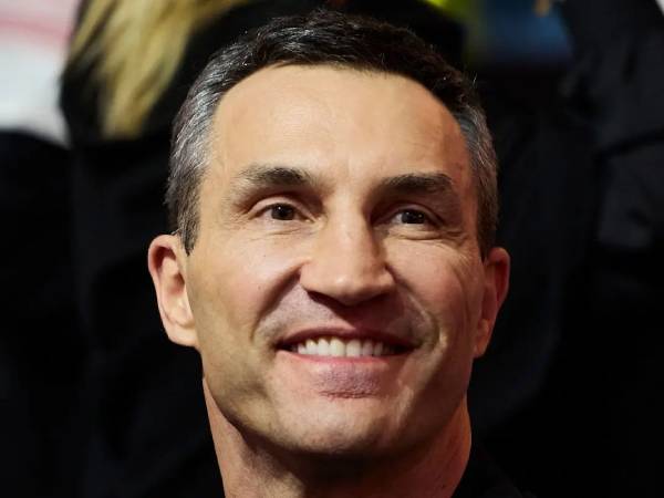Wladimir Klitschko belum pernah bertinju lagi sejak  Anthony Joshua mengalahkannya pada April 2017. (Foto: The Ring)