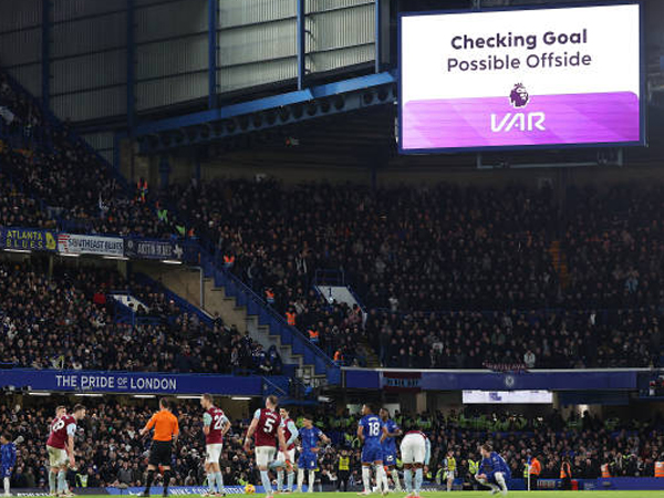 Insiden VAR di Premier League, 13 Kesalahan Terdeteksi Hingga Pekan ke-23