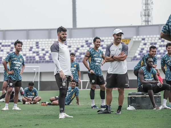Skuat Persita Tangerang bersiap kembali bermain di Stadion Indomilk Arena