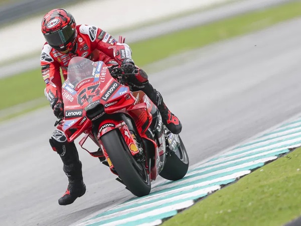 Bagnaia Ungkap Penyebab Kecelakaan Jorge Martin di Sepang