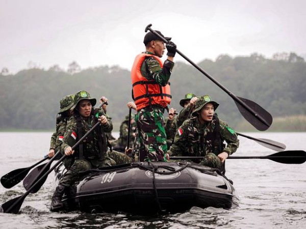 PBSI Gandeng TNI Angkatan Darat Gelar Team Building