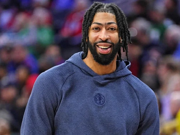 Anthony Davis Baru Lakukan Debut Saat Mavericks Lawan Rockets