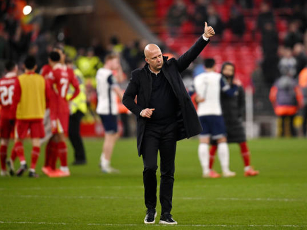 Arne Slot Bangga Bawa Liverpool ke Final, Tapi Tak Ingin Berpuas Diri