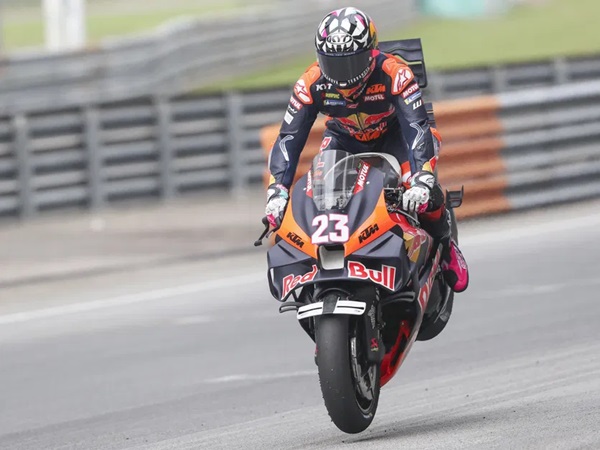 Enea Bastianini Ungkap Perasaan Aneh Saat Pengereman di Motor KTM