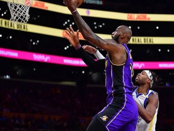 Lakers Tampil Dominan untuk Mengalahkan Warriors