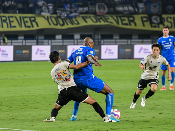 Bojan Hodak puji kinerja pemain pengganti Persib