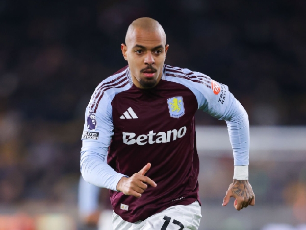 Sebastian Kehl menyebutkan Donyell Malen 'memaksa' pindah ke Aston Villa