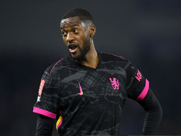 Bek Chelsea, Tosin Adarabioyo