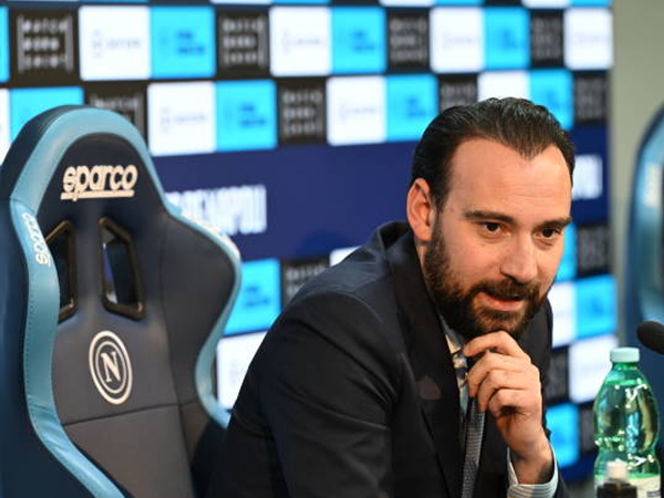 Direktur Napoli Akui Klub Butuh Infrastruktur untuk Masa Depan