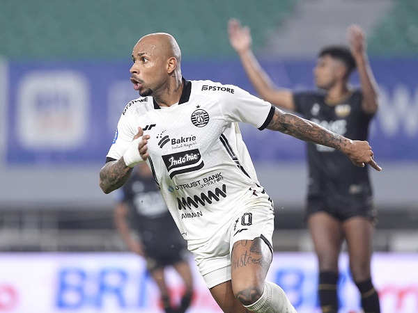 Penyerang Persija Jakarta, Gustavo Almeida