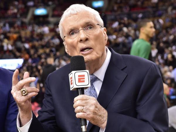 Hubie Brown menghabiskan 35 tahun sebagai analis TV dan radio nasional, meliput 18 Final NBA. (Foto: AP)