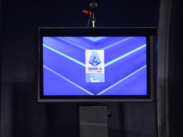 Wasit Italia Angkat Bicara Soal Keputusan VAR yang Menuai Perdebatan