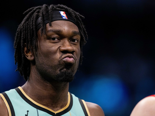 Charlotte Hornets layangkan protes kepada NBA terkait pembatalan trade Mark Williams.