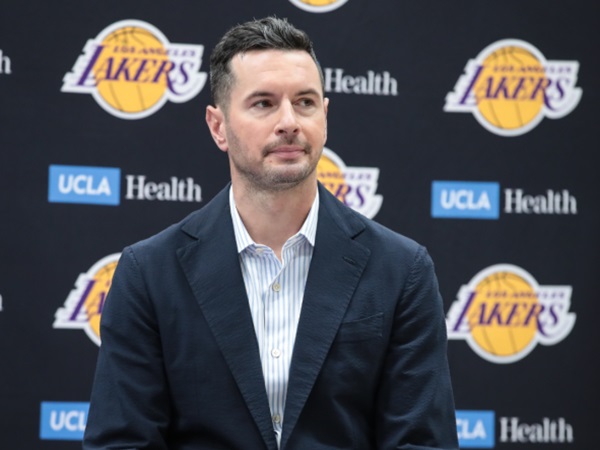 JJ Redick Bicara Penyebab Kekalahan Telak Lakers dari Jazz