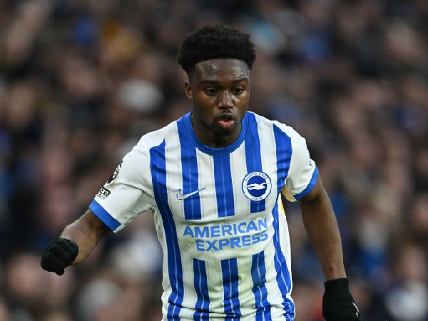 Fabian Hurzeler membahas masa depan bek Brighton, Tariq Lamptey