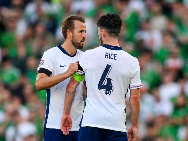 Manchester United melewatkan kesempatan mendapatkan Harry Kane dan Declan Rice