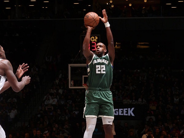 Khris Middleton berterima kasih pernah dibesarkan Milwaukee Bucks.