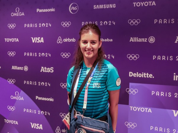 Kim Min Soo dan Mihaela Petrova, Relawan Yang Mendapat Penghargaan di Olimpiade Paris 2024