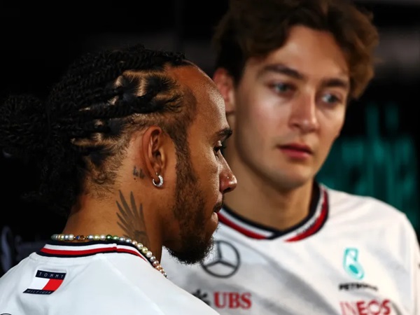 Legenda F1 Terkejut Mercedes Priortaskan Russell Ketimbang Hamilton