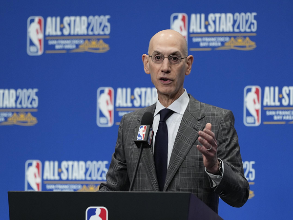 Adam Silver sebut Hornets tak layangkan protes resmi terkait batalnya trade Mark Williams.