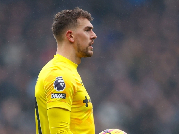 Kiper Ipswich Town, Alex Palmer