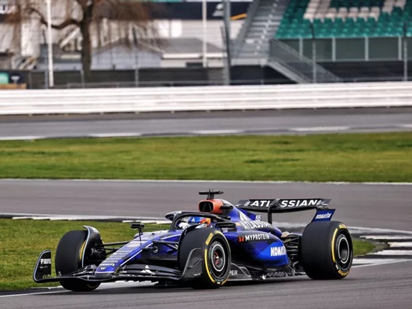Carlos Sainz Termotivasi untuk Membela Williams