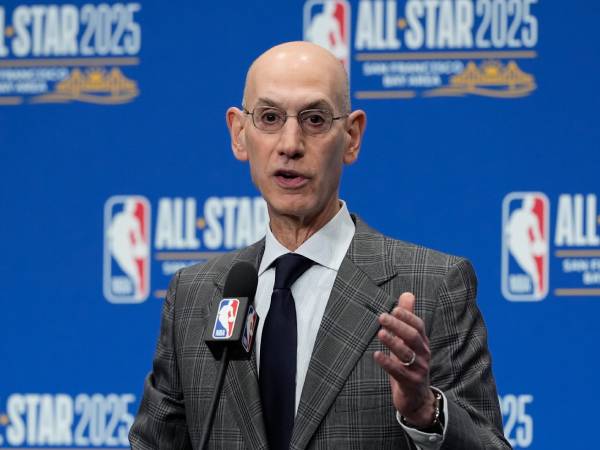 Komisioner NBA Adam Silver menyinggung beberapa topik terkait NBA dalam konferensi pers tahunannya sebelum All-Star. (Foto: AP)