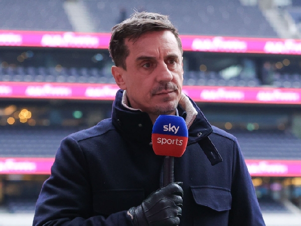 Gary Neville mengomentari krisis cedera Arsenal