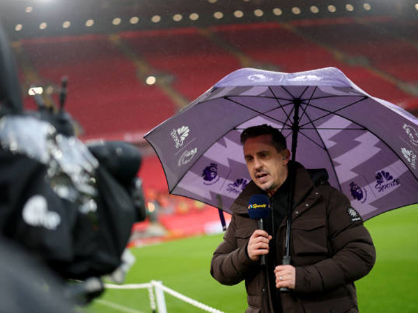 Hadapi Pekan Menentukan, Gary Neville Peringatkan Liverpool Bisa Kecolongan