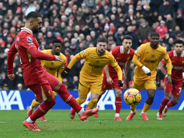 Mohamed Salah Cetak Penalti ke-50 untuk Liverpool, Dekati Rekor Gerrard