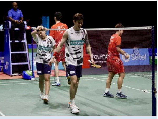 Tang Jie/Ee Wei Terima Kritikan Dari Para Penggemar