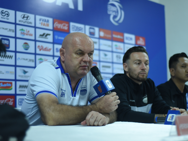 Pelatih Persib, Bojan Hodak