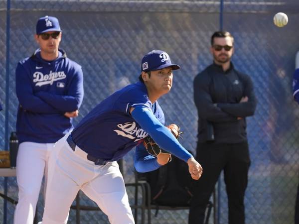 Shohei Ohtani melemparkan bola dengan kecepatan 92 sampai 94 mph, yang sedikit di bawah kecepatan biasanya. (Foto: AP)