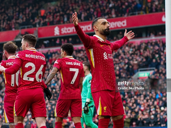 Paul Merson membahas persaingan Arsenal dan Liverpool