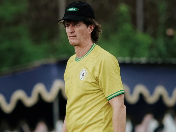 Pelatih PSS Sleman, Pieter Huistra