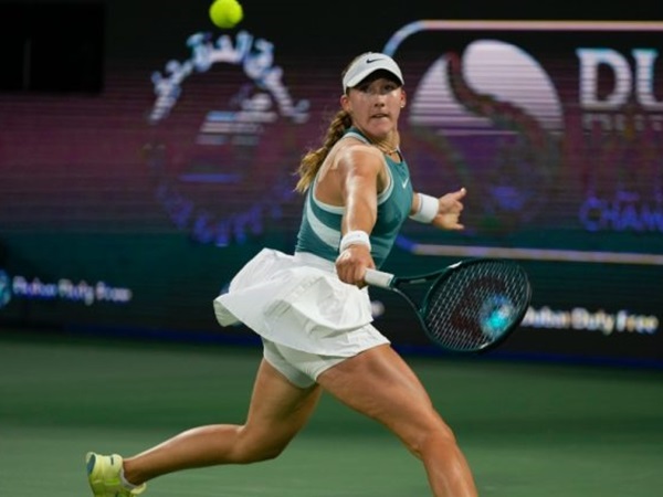 Mirra Andreeva Beberkan Perbedaan Melawan Aryna Sabalenka Dan Iga Swiatek
