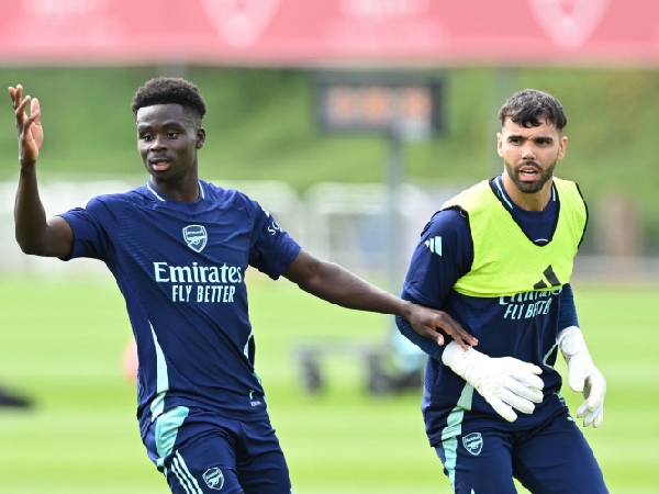 Bukayo Saka dan kiper Arsenal, David Raya