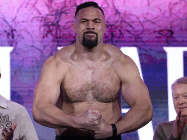 Joseph Parker bakal mempertahankan gelar interim WBO miliknya saat menghadapi Martin Bakole. (Foto: Fight TV)