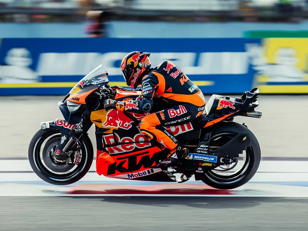 Pol Espargaro yakin KTM bisa ramaikan persaingan papan atas di MotoGP 2025.