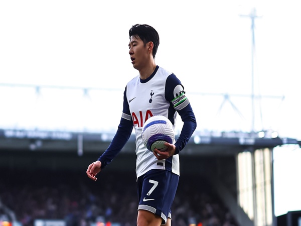 Postecoglou puji Son